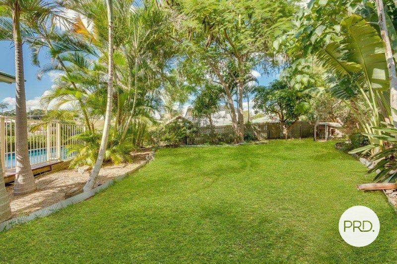 Photo - 43 Alfred Street, Tannum Sands QLD 4680 - Image 12