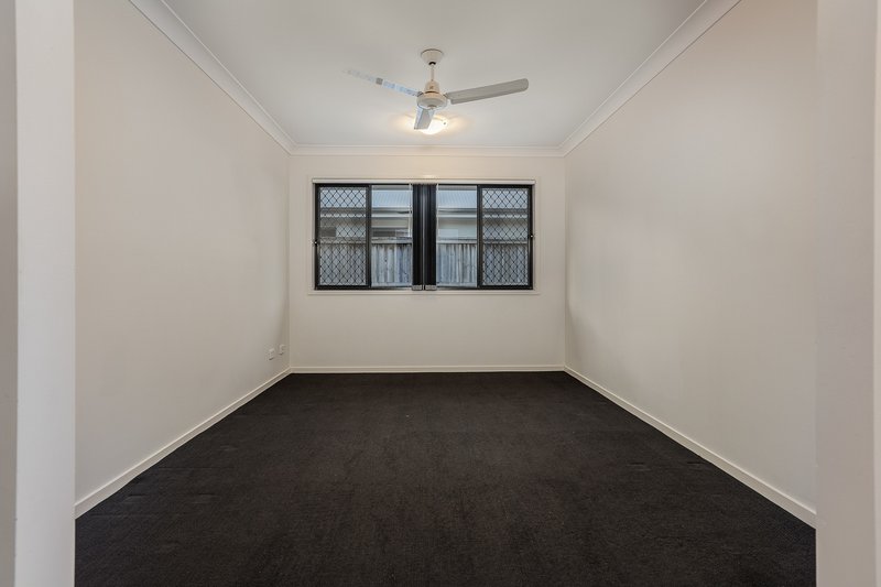 Photo - 43 Arcadia Street, Upper Caboolture QLD 4510 - Image 6