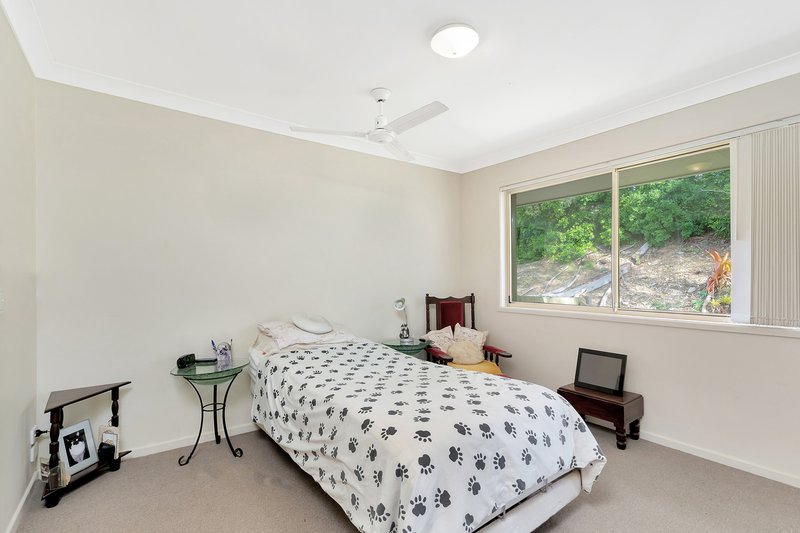 Photo - 4/3 Arundel Drive, Arundel QLD 4214 - Image 3