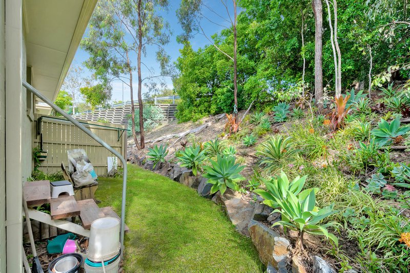 Photo - 4/3 Arundel Drive, Arundel QLD 4214 - Image 8