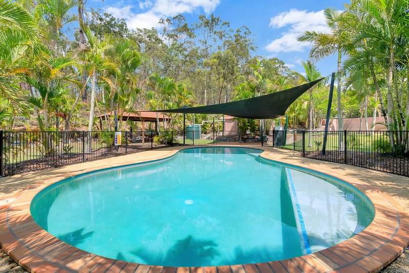 Photo - 4/3 Arundel Drive, Arundel QLD 4214 - Image 9