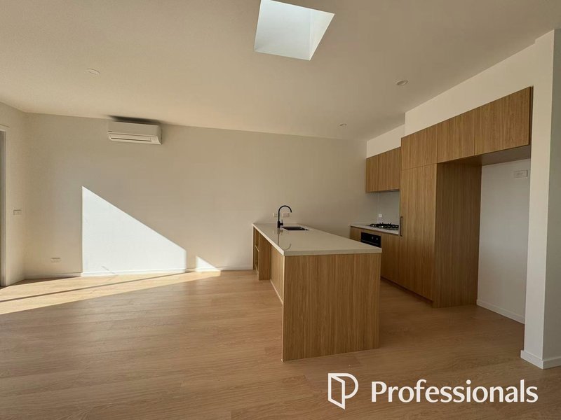 Photo - 43 Astoria Road, Wollert VIC 3750 - Image 2