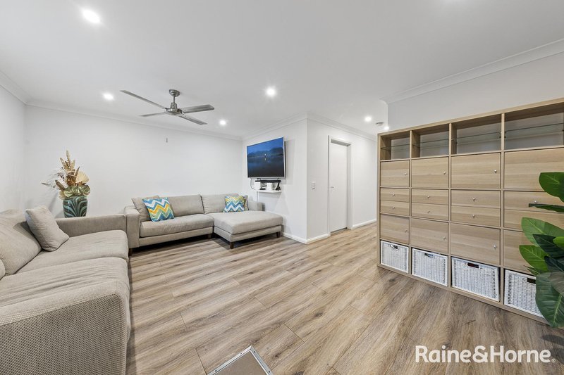 Photo - 43 Atlantic Boulevard, Glenfield NSW 2167 - Image 2