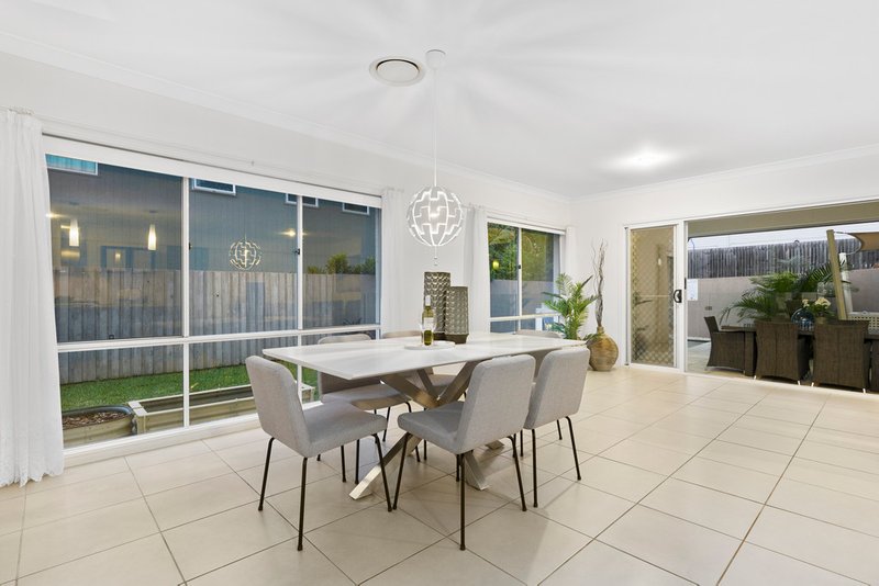 Photo - 43 Atrium Way, Everton Hills QLD 4053 - Image 7