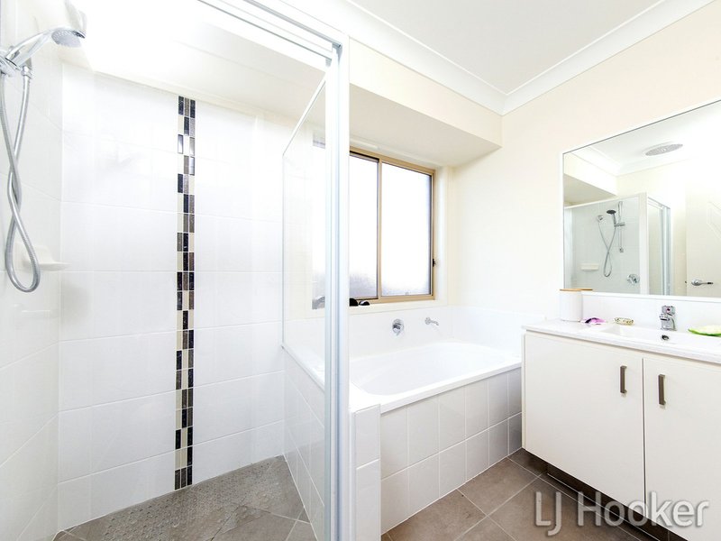 Photo - 43 Augusta Boulevard, Pimpama QLD 4209 - Image 12