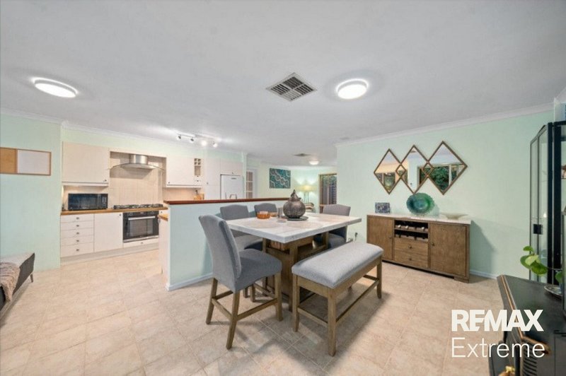 Photo - 43 Balladong Loop, Carramar WA 6031 - Image 14