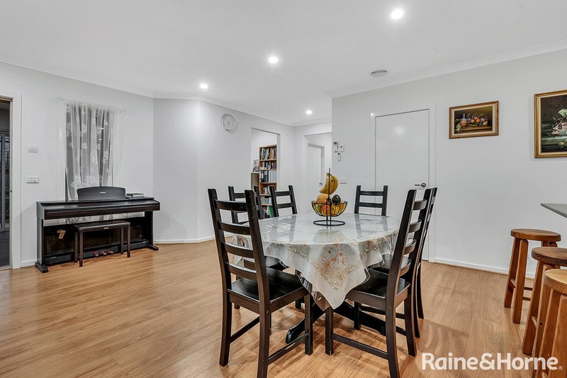 Photo - 43 Balmain Road, Mickleham VIC 3064 - Image 4