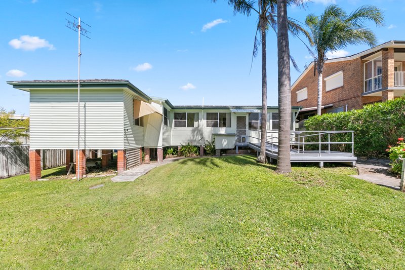 Photo - 43 Balmoral Drive, Gorokan NSW 2263 - Image 10