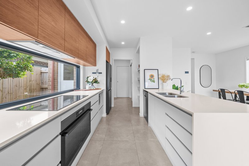 Photo - 43 Belaroma Street, Ormeau QLD 4208 - Image 4