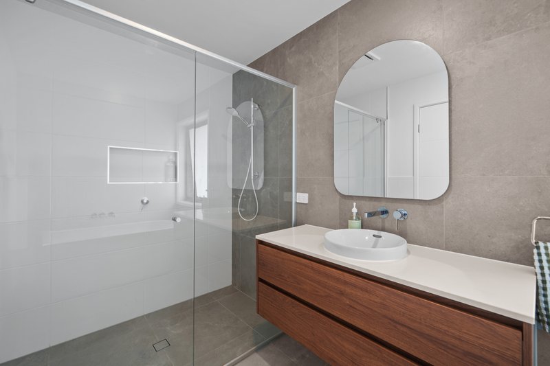 Photo - 43 Belaroma Street, Ormeau QLD 4208 - Image 16