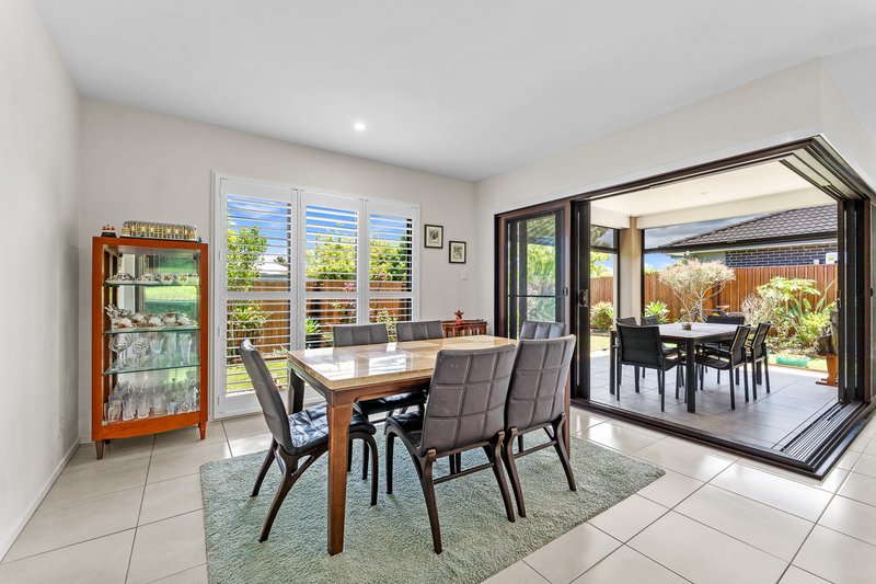 Photo - 43 Belconnen Drive, Pimpama QLD 4209 - Image 6