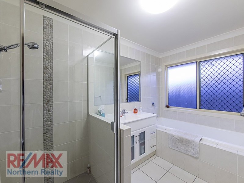 Photo - 43 Bella St , Cashmere QLD 4500 - Image 16