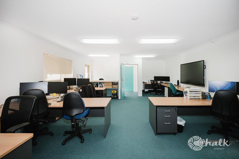 Photo - 4/3 Benjamin Way, Rockingham WA 6168 - Image 7