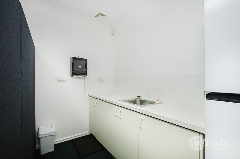 Photo - 4/3 Benjamin Way, Rockingham WA 6168 - Image 15