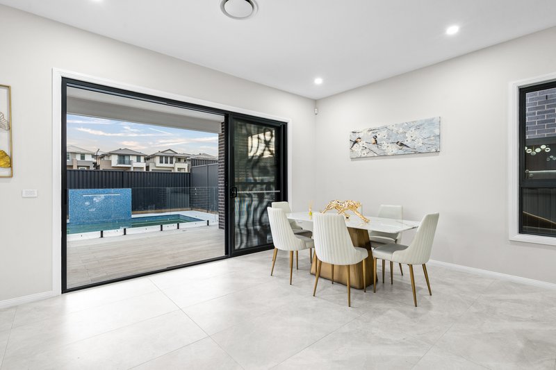 Photo - 43 Bluegate Street, Box Hill NSW 2765 - Image 7