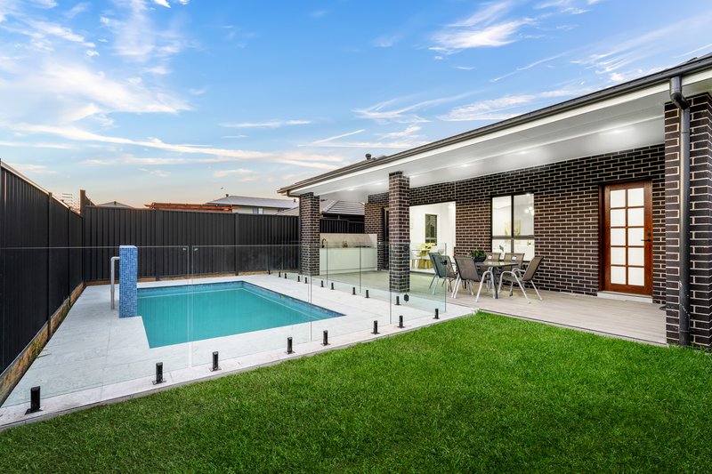 Photo - 43 Bluegate Street, Box Hill NSW 2765 - Image 17