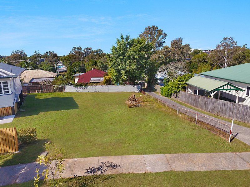 Photo - 43 Booker Street, Keperra QLD 4054 - Image 4