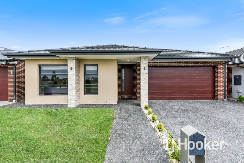 43 Botany Way, Cranbourne East VIC 3977