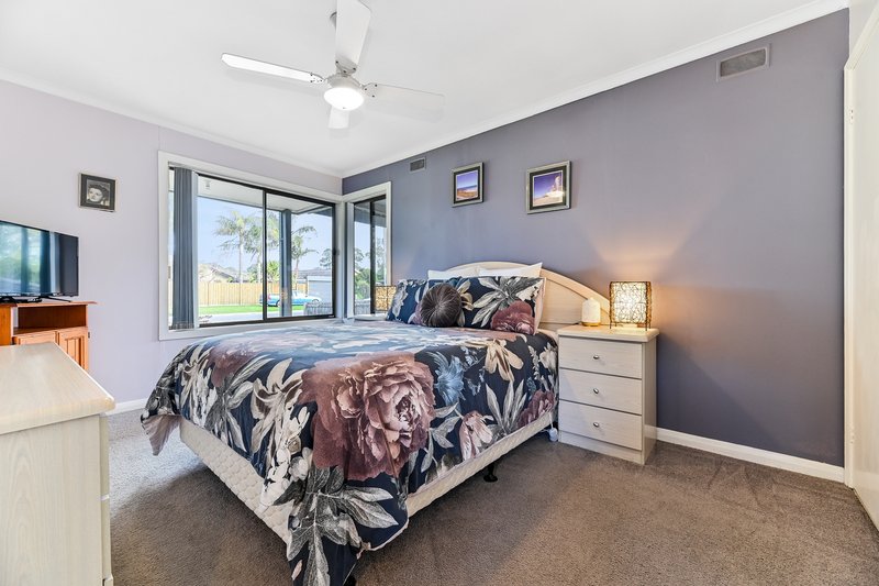 Photo - 43 Bowen Street, Cranbourne VIC 3977 - Image 6