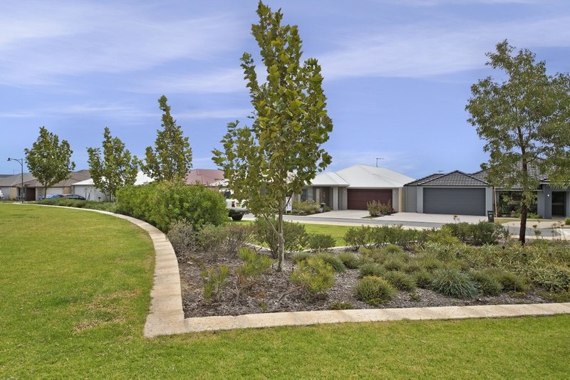 Photo - 43 Branchton Loop, Baldivis WA 6171 - Image 2