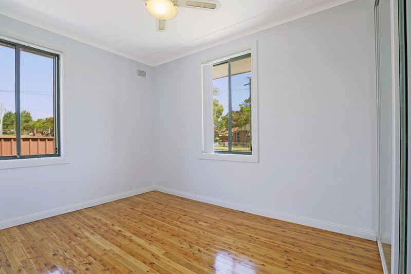 Photo - 43 Brewer Crescent, South Wentworthville NSW 2145 - Image 4