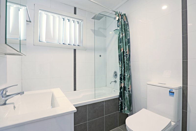 Photo - 43 Brewer Crescent, South Wentworthville NSW 2145 - Image 5