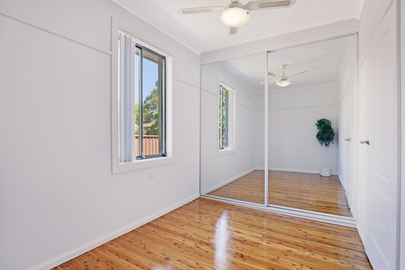 Photo - 43 Brewer Crescent, South Wentworthville NSW 2145 - Image 6