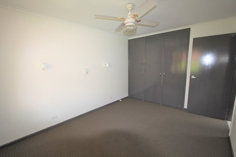 Photo - 43 Brooks Street, Macquarie Fields NSW 2564 - Image 6