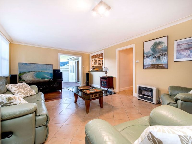 Photo - 43 Bryson Street, Toongabbie NSW 2146 - Image 4