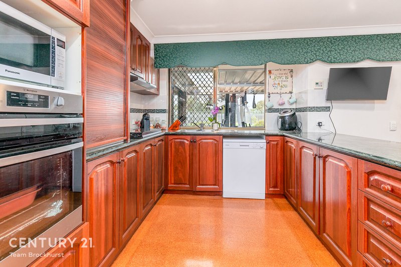 Photo - 43 Bullfinch Street, Huntingdale WA 6110 - Image 3