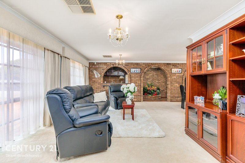 Photo - 43 Bullfinch Street, Huntingdale WA 6110 - Image 6