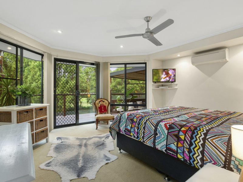 Photo - 43 Cairngorm Street, Carrara QLD 4211 - Image 16