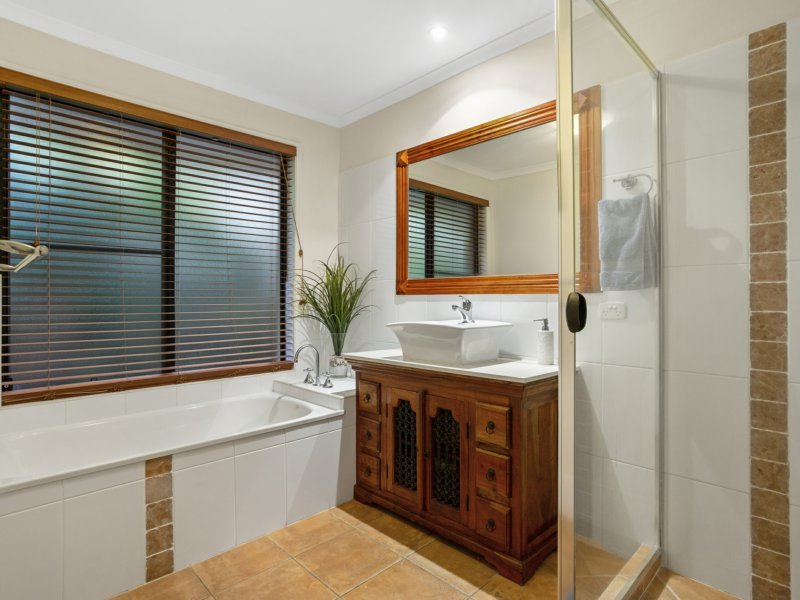 Photo - 43 Cairngorm Street, Carrara QLD 4211 - Image 19