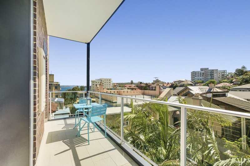 Photo - 4/3 Camera Street, Manly NSW 2095 - Image 2