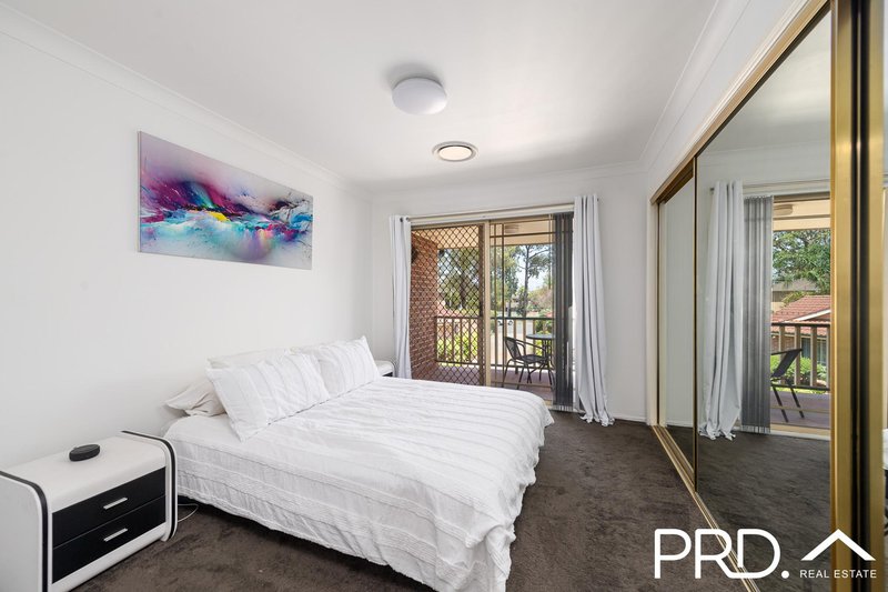 Photo - 4/3 Carinya Place, Moorebank NSW 2170 - Image 6