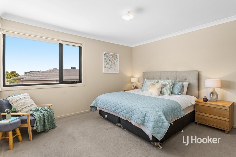 Photo - 43 Chapel Street, Point Cook VIC 3030 - Image 15