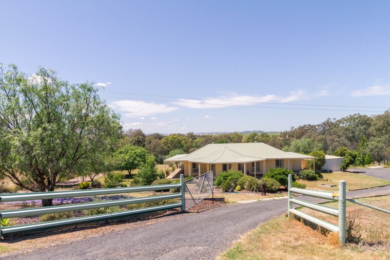 43 Chardonnay Lane, Cowra NSW 2794