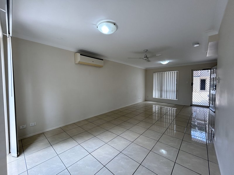 Photo - 4/3 Charles Street, Caboolture QLD 4510 - Image 2