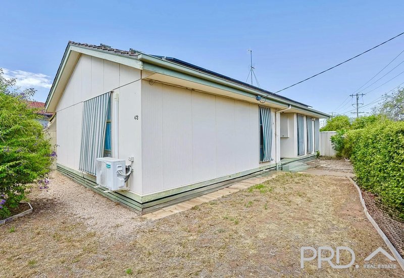 Photo - 43 Christie Parade, Mildura VIC 3500 - Image 2