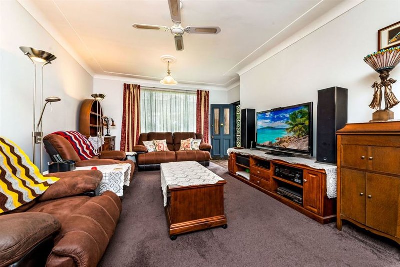 Photo - 43 Christine Crescent, Lalor Park NSW 2147 - Image 4