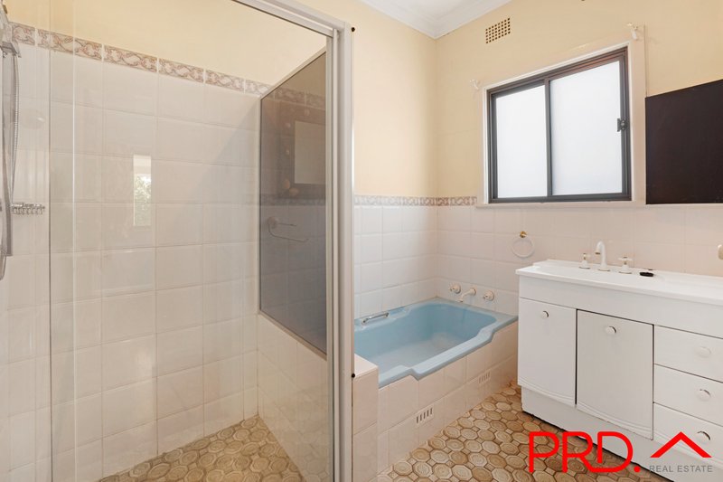 Photo - 43 Churchill Street, Tamworth NSW 2340 - Image 4