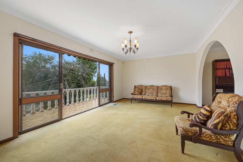 Photo - 43 Circle Ridge, Chirnside Park VIC 3116 - Image 6