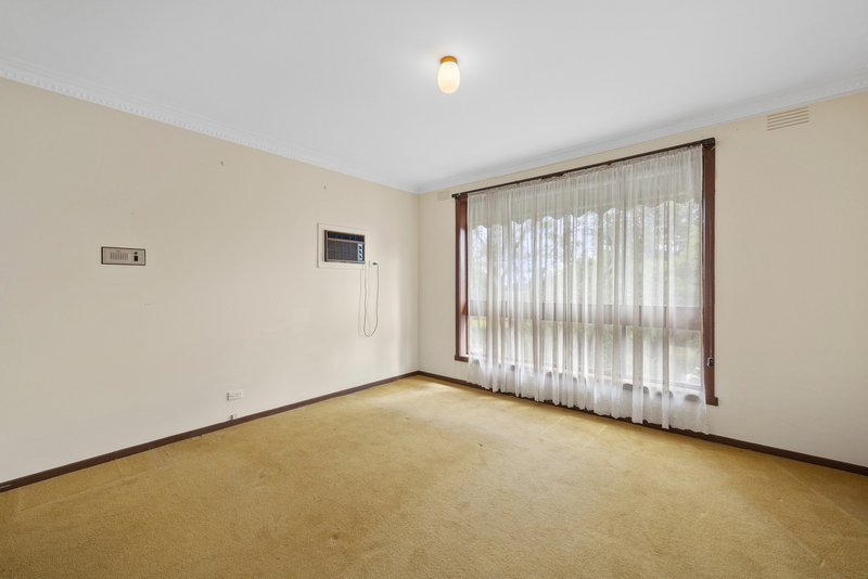 Photo - 43 Circle Ridge, Chirnside Park VIC 3116 - Image 8