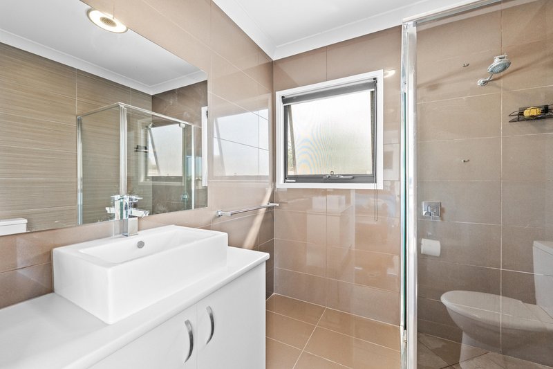 Photo - 43 Cobalt Crescent, Caloundra West QLD 4551 - Image 9