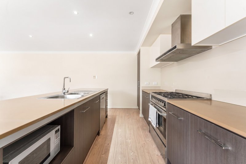 Photo - 43 Combs Street, Yarrabilba QLD 4207 - Image 5
