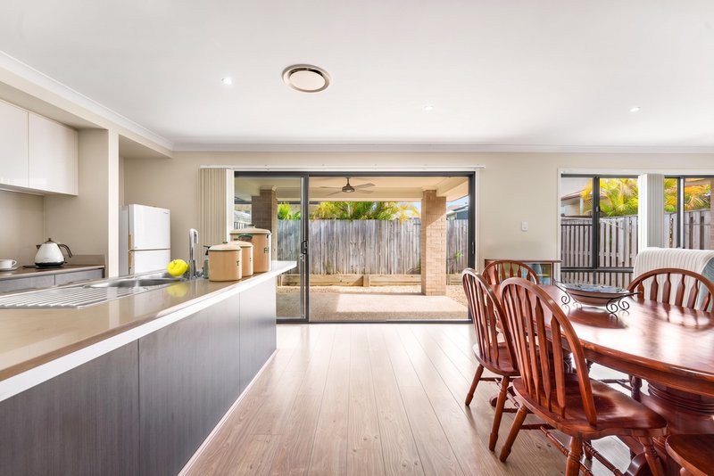 Photo - 43 Combs Street, Yarrabilba QLD 4207 - Image 6