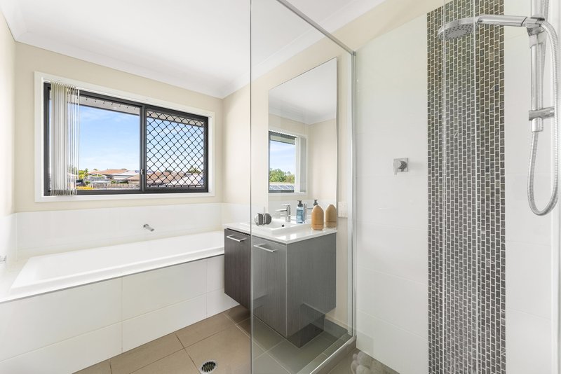 Photo - 43 Combs Street, Yarrabilba QLD 4207 - Image 11