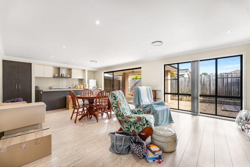 Photo - 43 Combs Street, Yarrabilba QLD 4207 - Image 12
