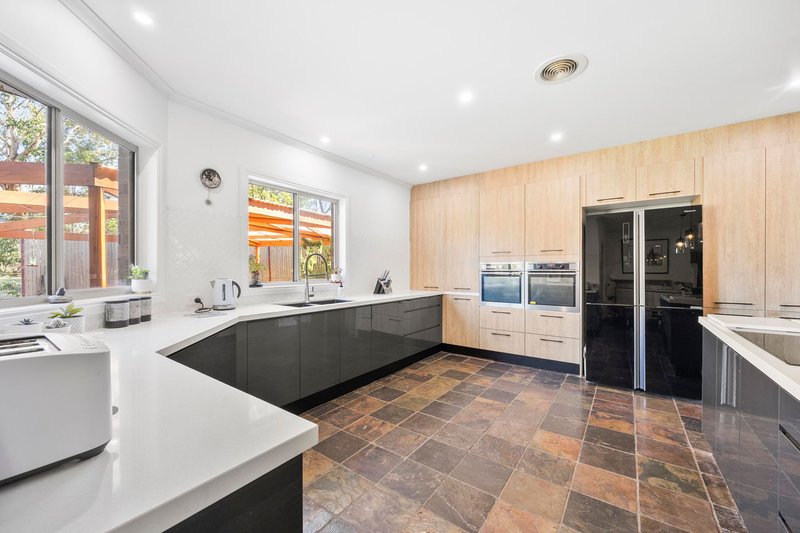 Photo - 43 Connor Court, Ballan VIC 3342 - Image 2