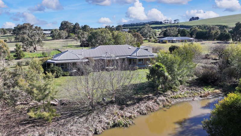 Photo - 43 Connor Court, Ballan VIC 3342 - Image 23